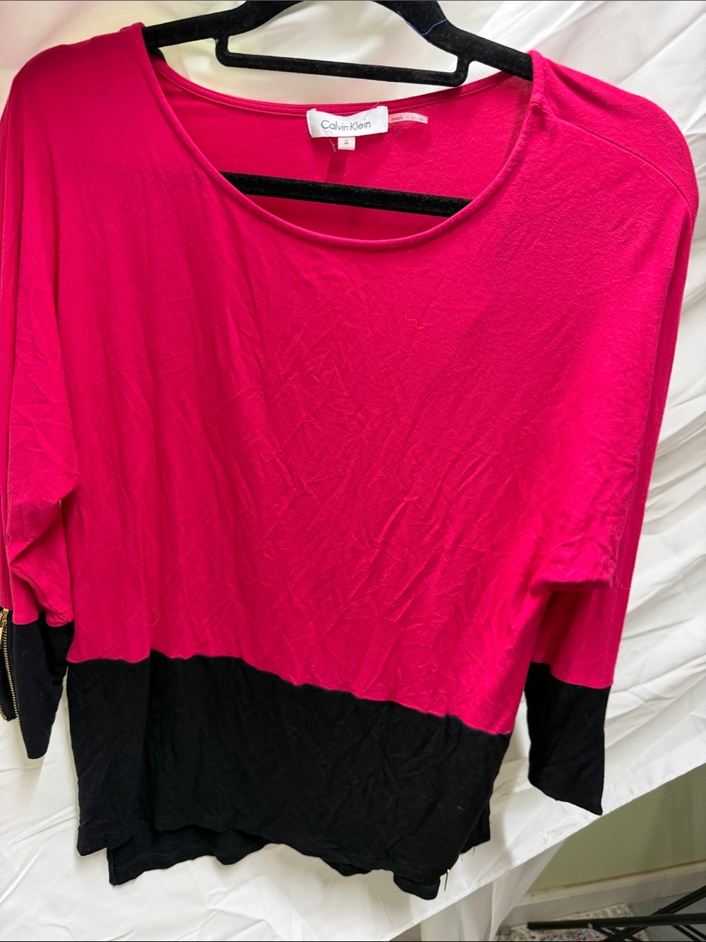 Calvin Klein Women’s Hot Pink and Black Colorblock Long Sleeve Tee